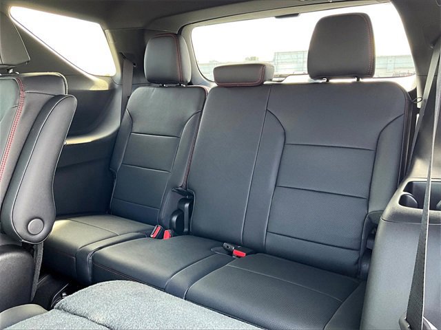 New 2026 Chevrolet Traverse RS image 14