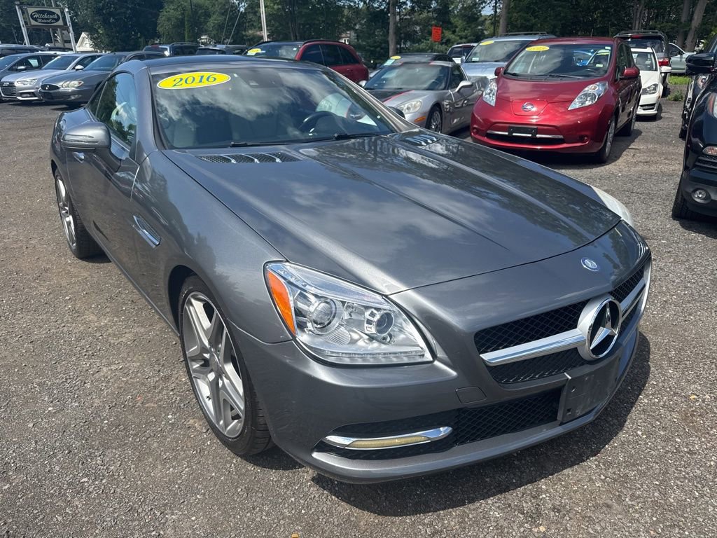 Used 2016 Mercedes-Benz SLK 300 image 8