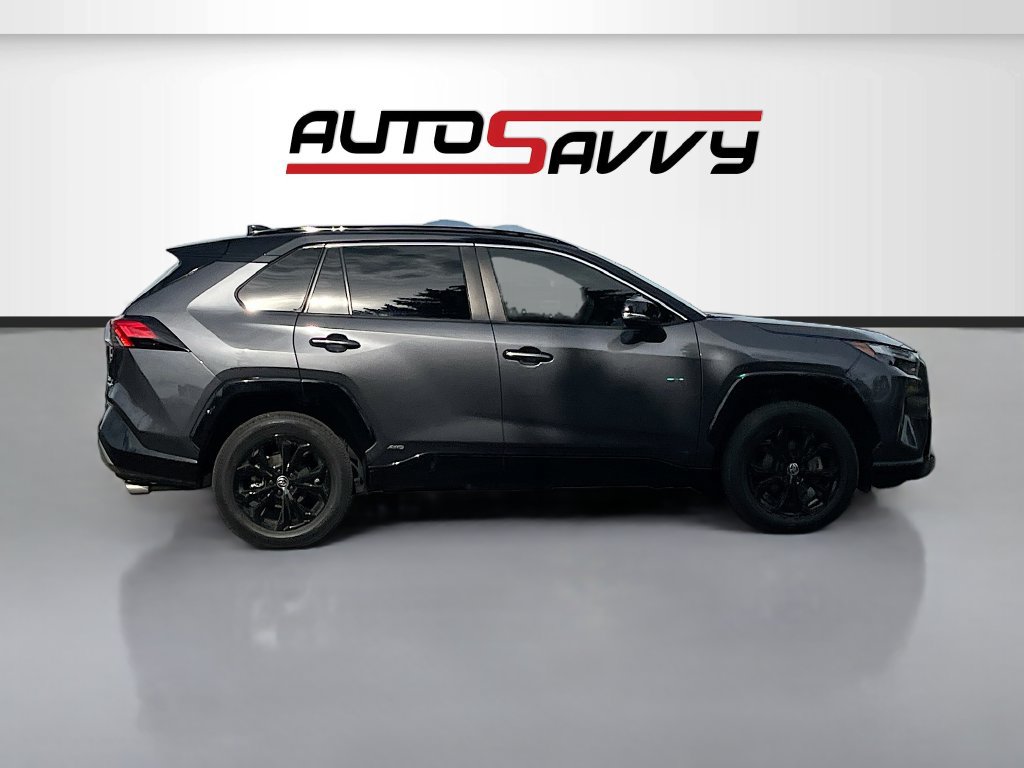 Used 2024 Toyota RAV4 XSE AWD/4WD image 8