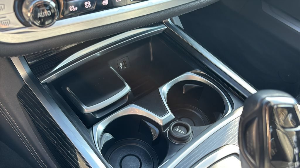 Used 2019 BMW 750i xDrive w/ Autobahn Package AWD/4WD image 22