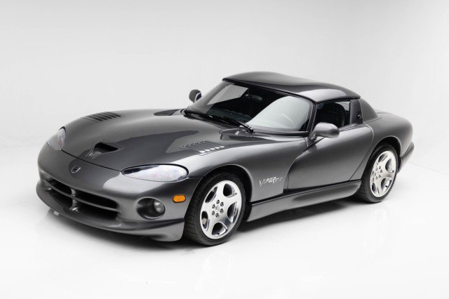 Used 2002 Dodge Viper RT/10 image 17