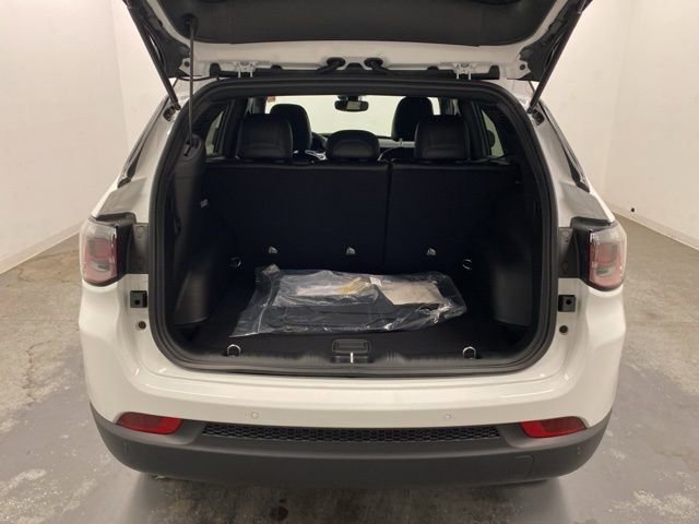 Used 2026 Jeep Compass Limited image 27