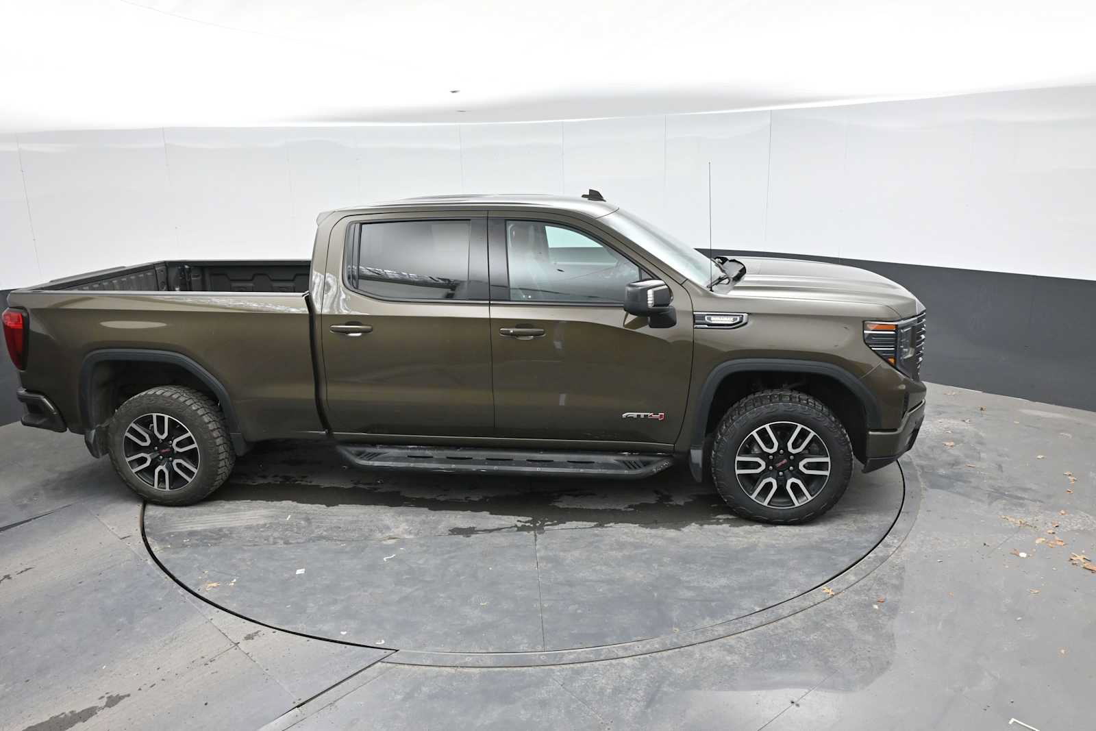 Used 2023 GMC Sierra 1500 AT4 w/ AT4 Premium Package AWD/4WD image 35