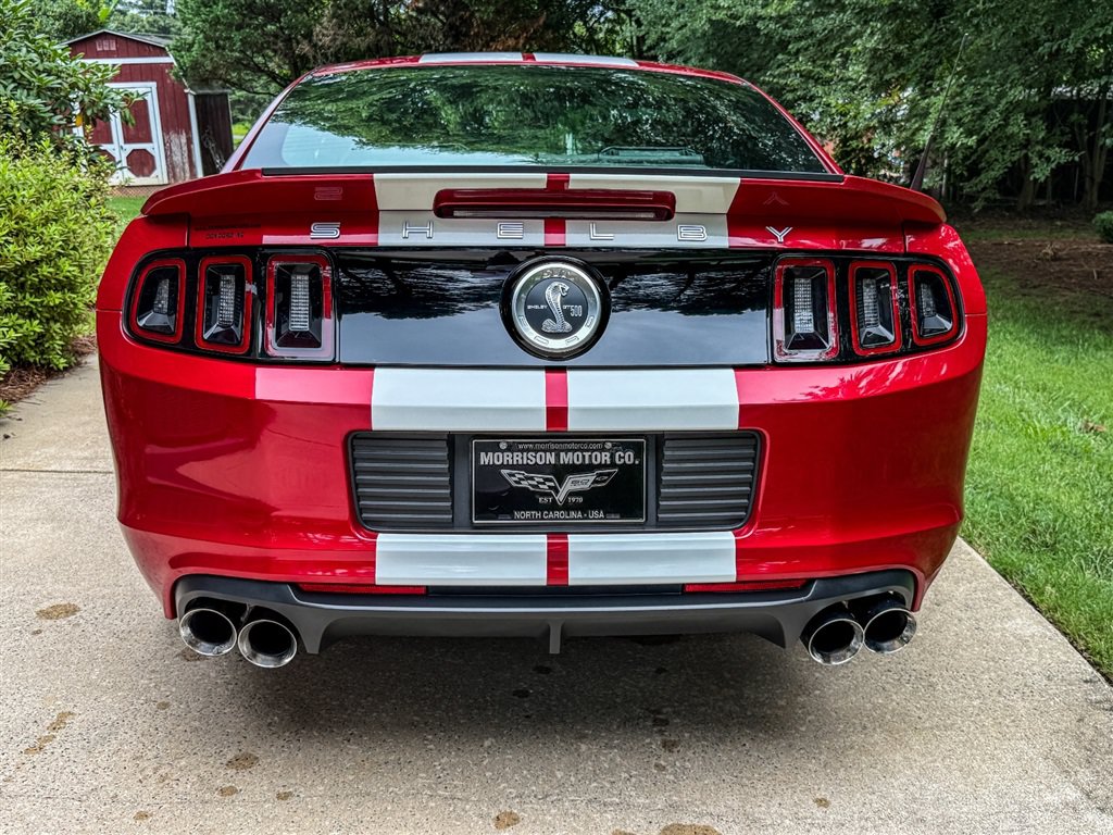 Used 2013 Ford Mustang Shelby GT500 RWD image 35