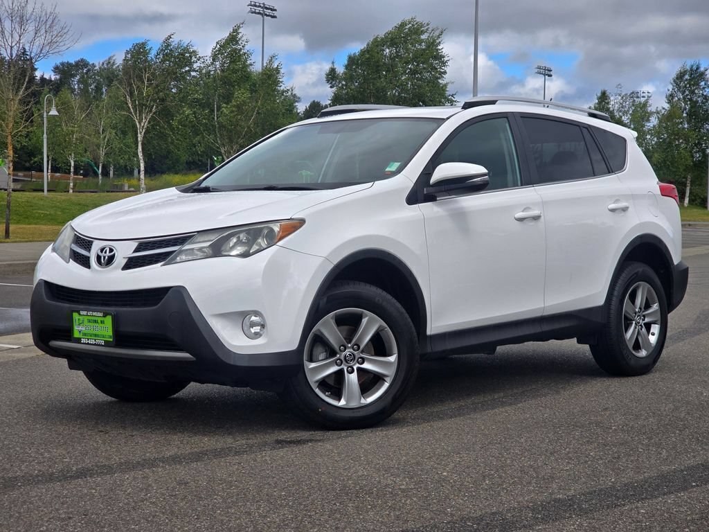 Used 2015 Toyota RAV4 XLE FWD image 1