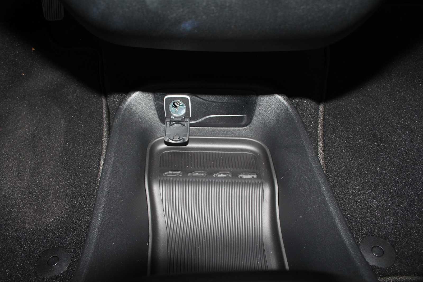 New 2025 Chrysler Pacifica Select AWD/4WD image 41