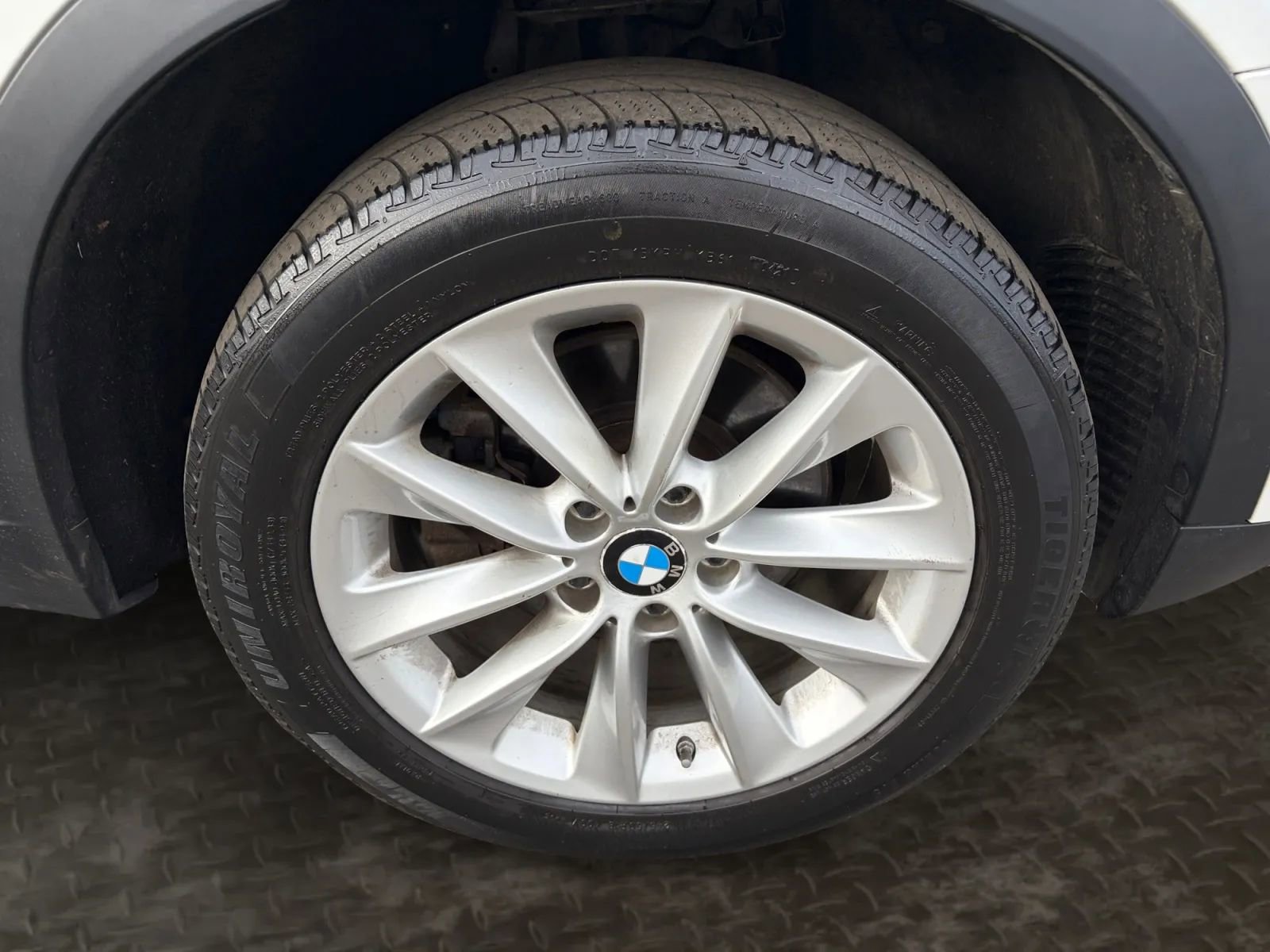 Used 2017 BMW X3 xDrive28i image 41
