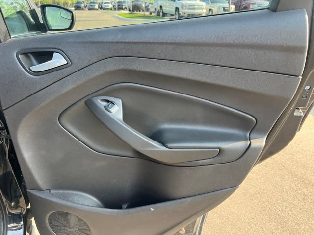Used 2015 Ford Escape SE FWD image 12