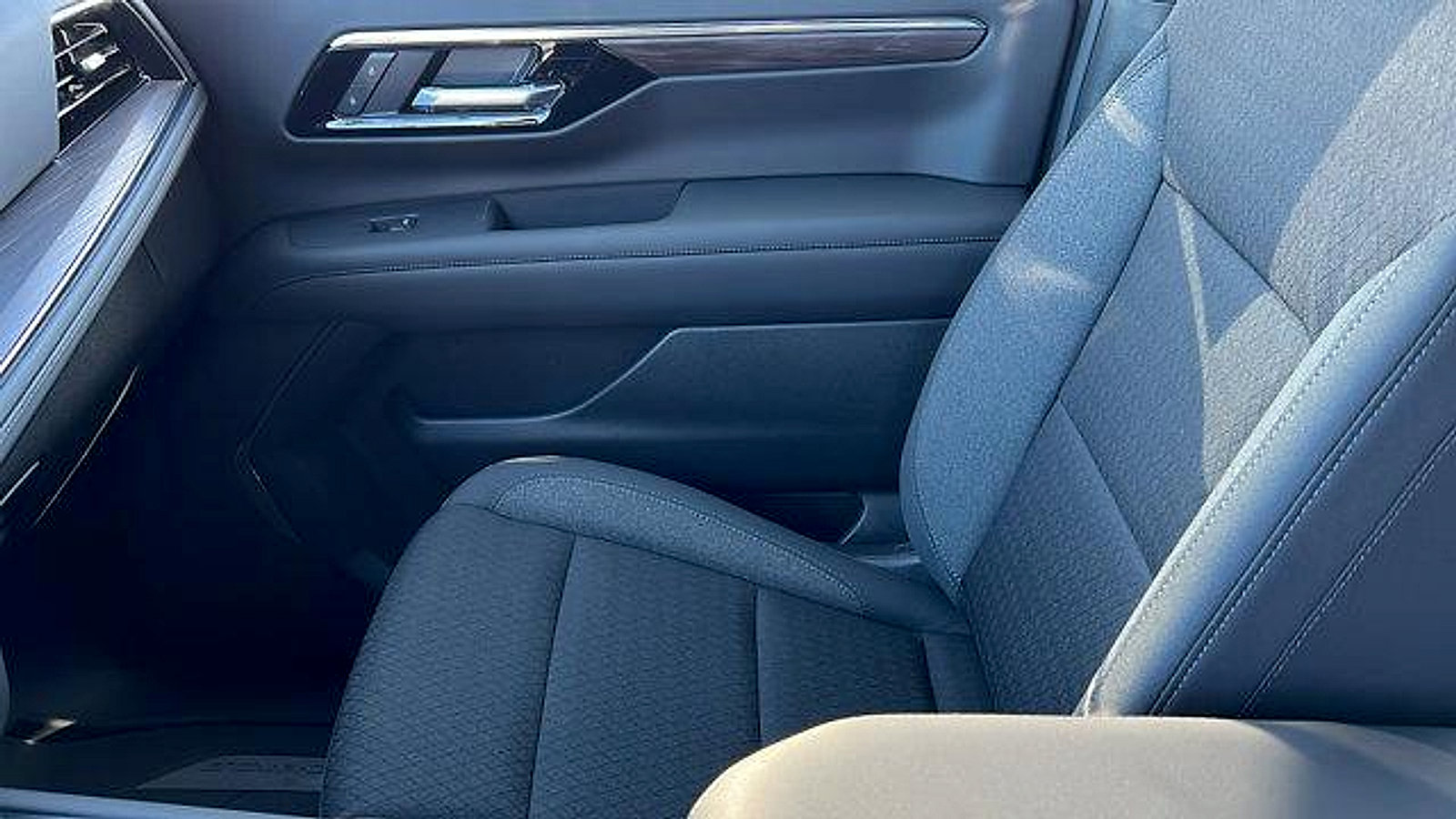 New 2026 Chevrolet Tahoe LS w/ LPO, Get Active Package image 20