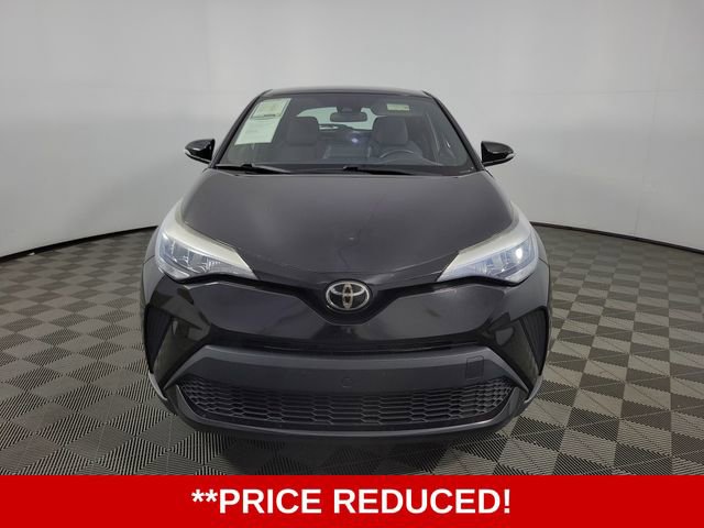 Used 2021 Toyota C-HR XLE FWD image 2