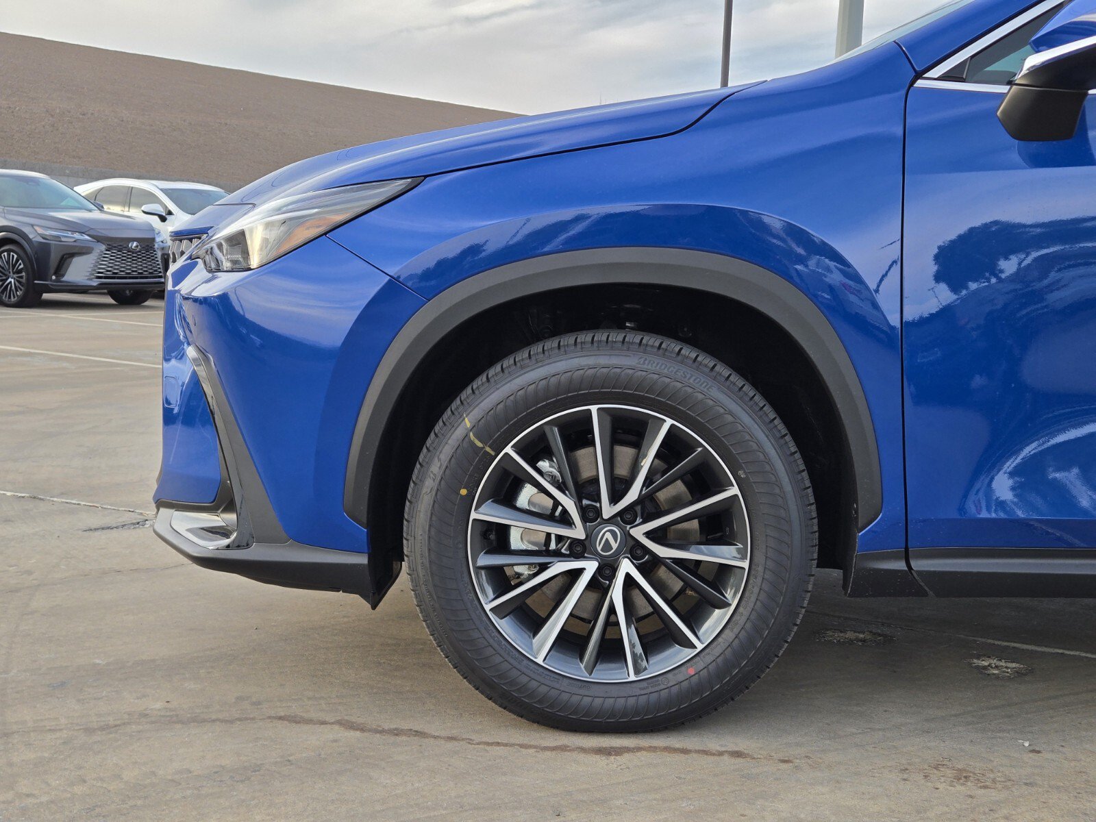 New 2026 Lexus NX 350h AWD w/ Premium Package image 5