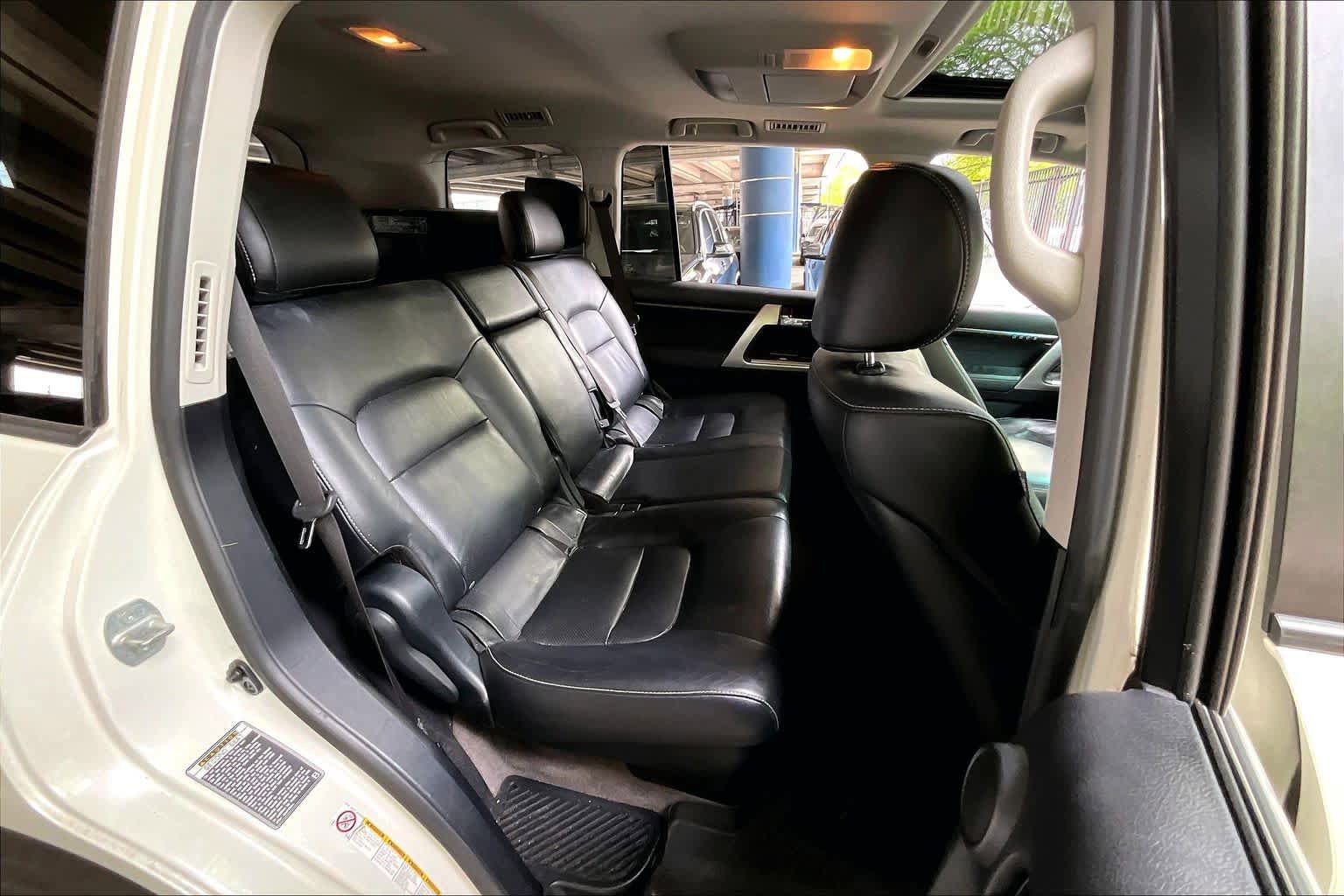 Used 2015 Toyota Land Cruiser AWD/4WD image 20