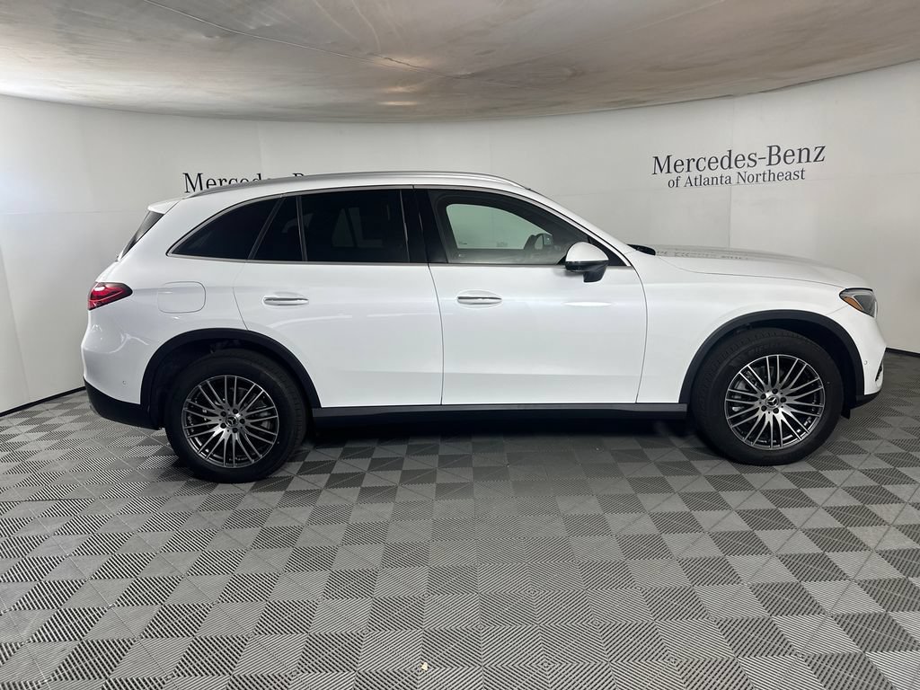 Used 2026 Mercedes-Benz GLC 300 image 8
