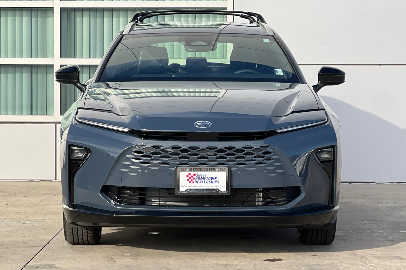 New 2025 Toyota Crown Signia image 6