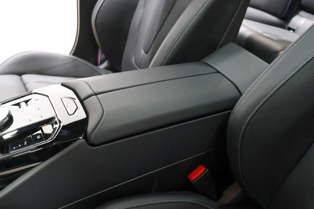 Used 2025 BMW M5 Touring image 47