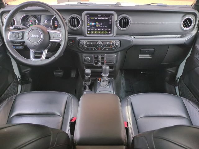 Used 2023 Jeep Wrangler Unlimited Sahara w/ Cold Weather Group AWD/4WD image 15