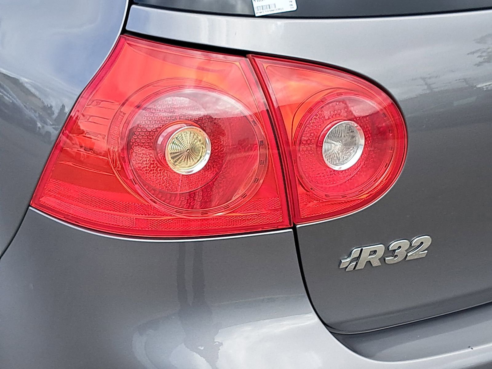 Used 2008 Volkswagen R32 AWD/4WD image 33