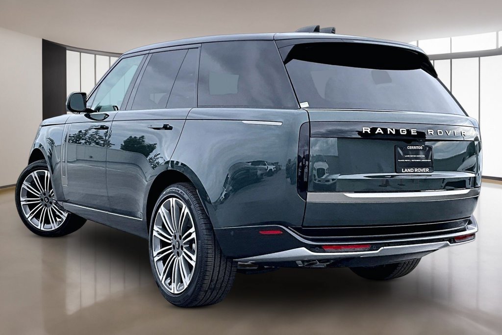 New 2027 Land Rover Range Rover SE AWD/4WD image 3