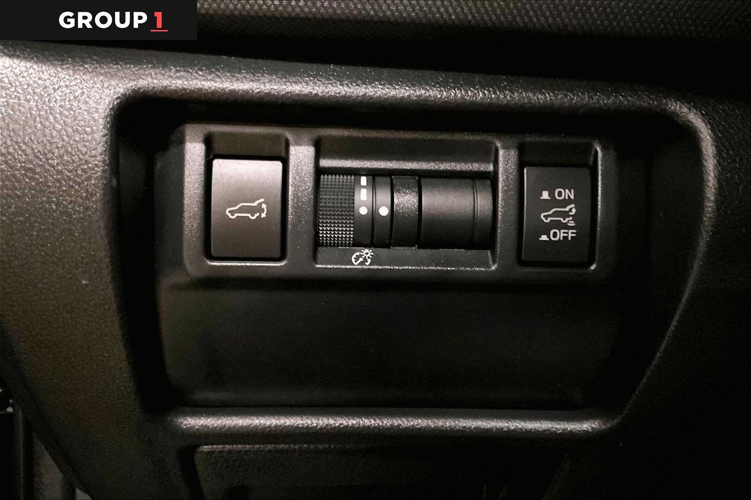 Certified 2025 Subaru Forester Premium AWD/4WD image 34
