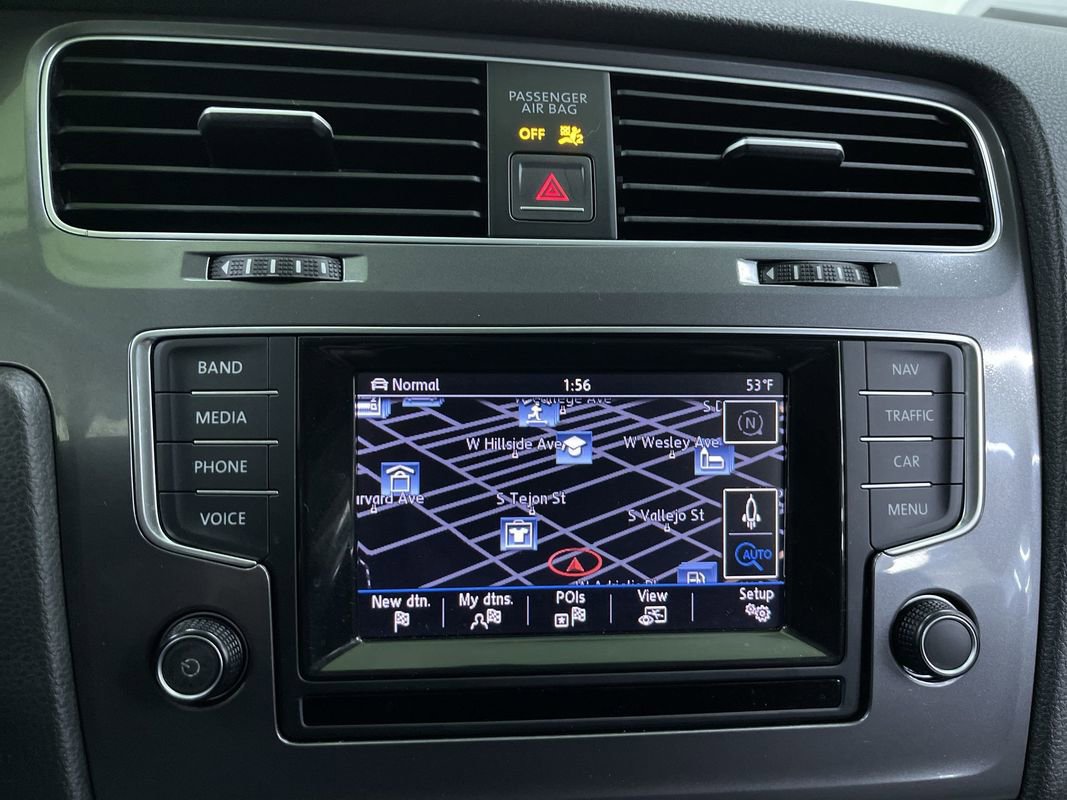 Used 2015 Volkswagen e-Golf Limited Edition image 24