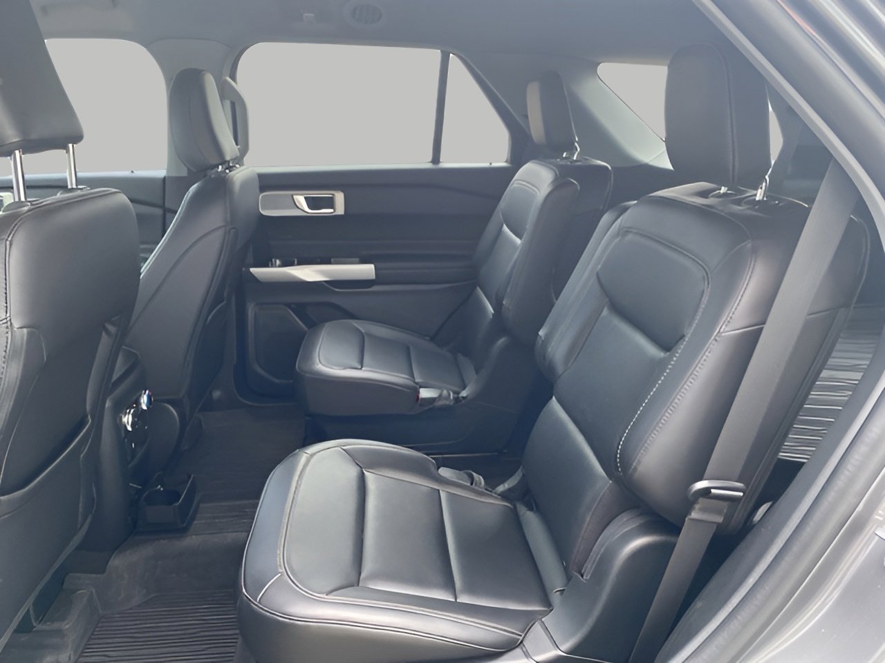 Certified 2023 Ford Explorer XLT w/ Equipment Group 202A image 11