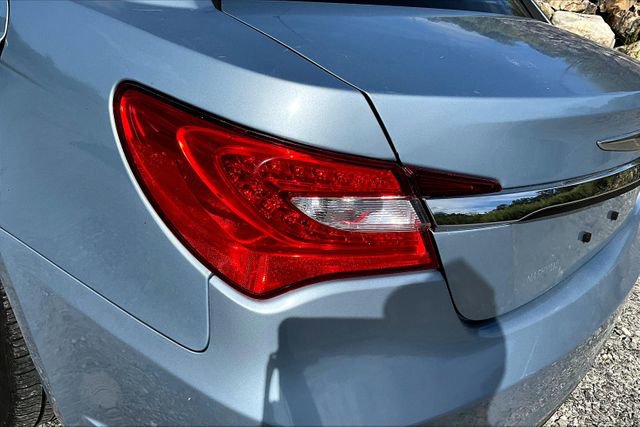 Used 2014 Chrysler 200 Touring image 22