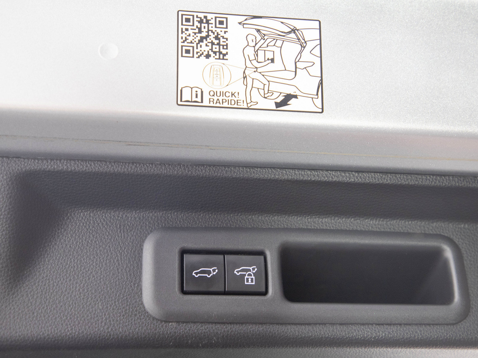 Used 2023 Toyota Sequoia Capstone AWD/4WD image 15