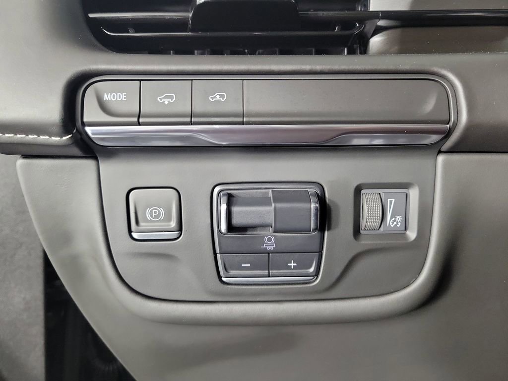 Certified 2023 Cadillac Escalade Premium Luxury Platinum image 31