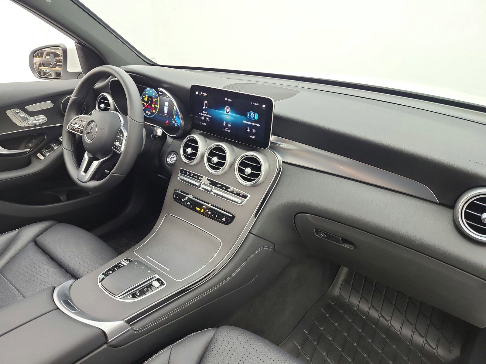 Used 2021 Mercedes-Benz GLC 300 image 21