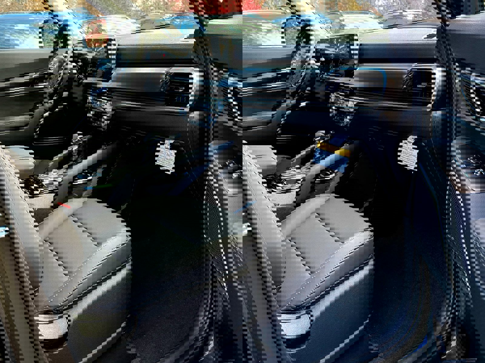 New 2025 Kia Telluride S image 10