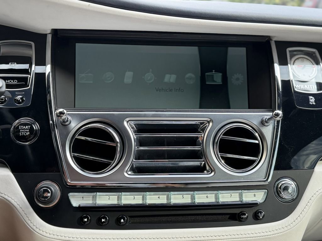 Used 2014 Rolls-Royce Wraith image 62