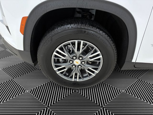 Certified 2026 Chevrolet Traverse LT AWD/4WD image 9