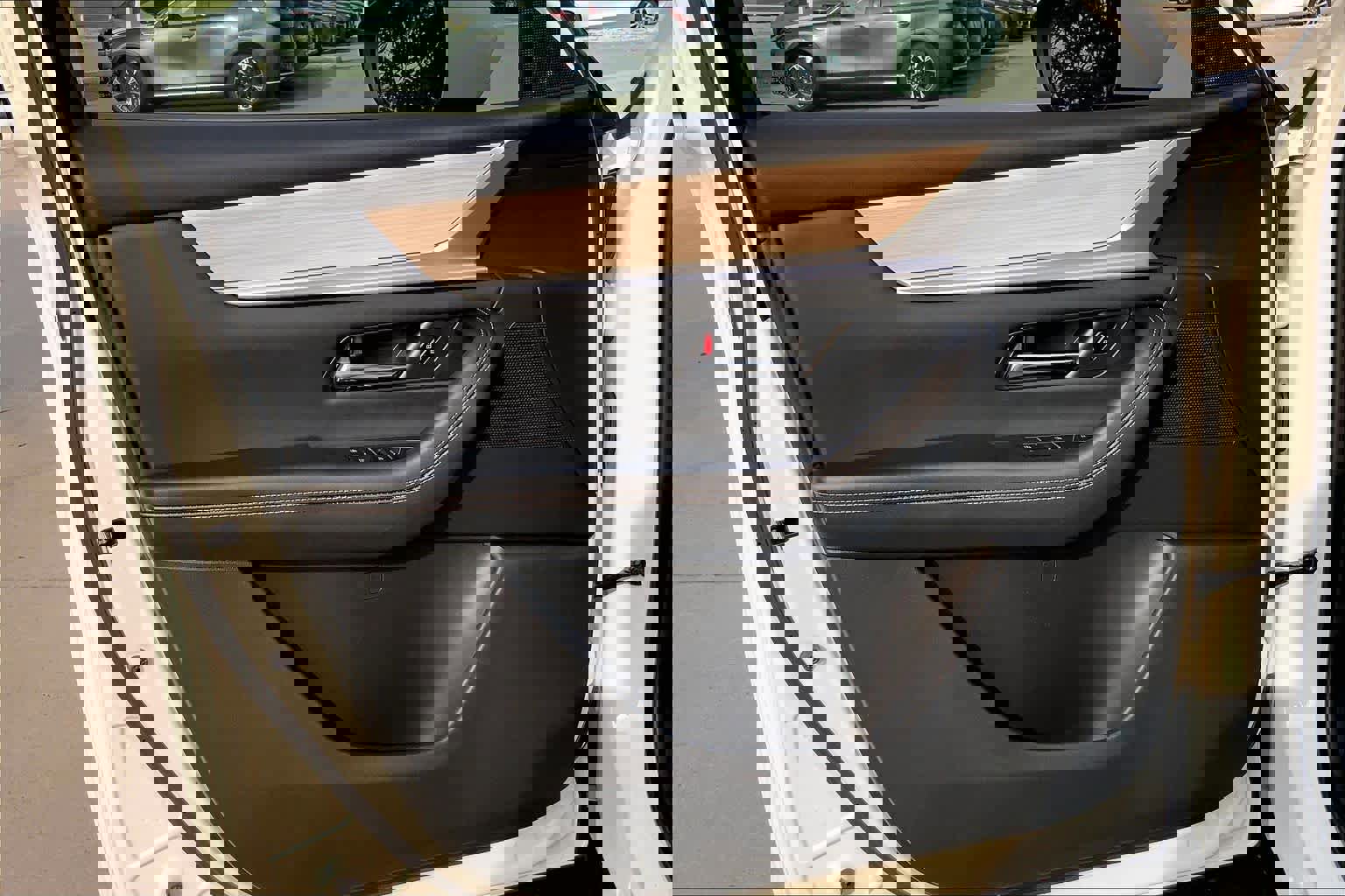 New 2026 MAZDA CX-90 Plug-In Hybrid w/ Preferred image 10