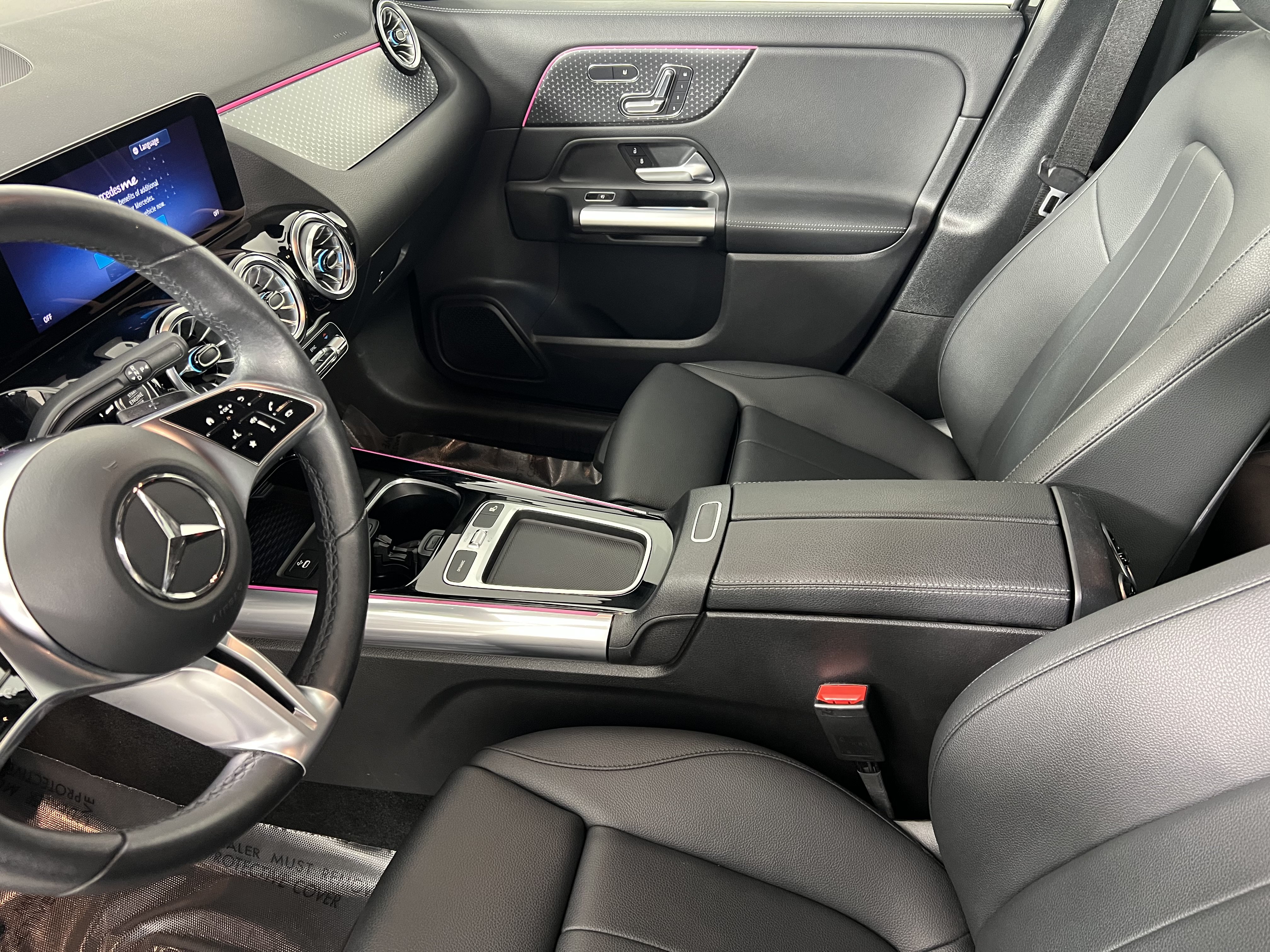 Certified 2025 Mercedes-Benz GLA 250 4MATIC image 4