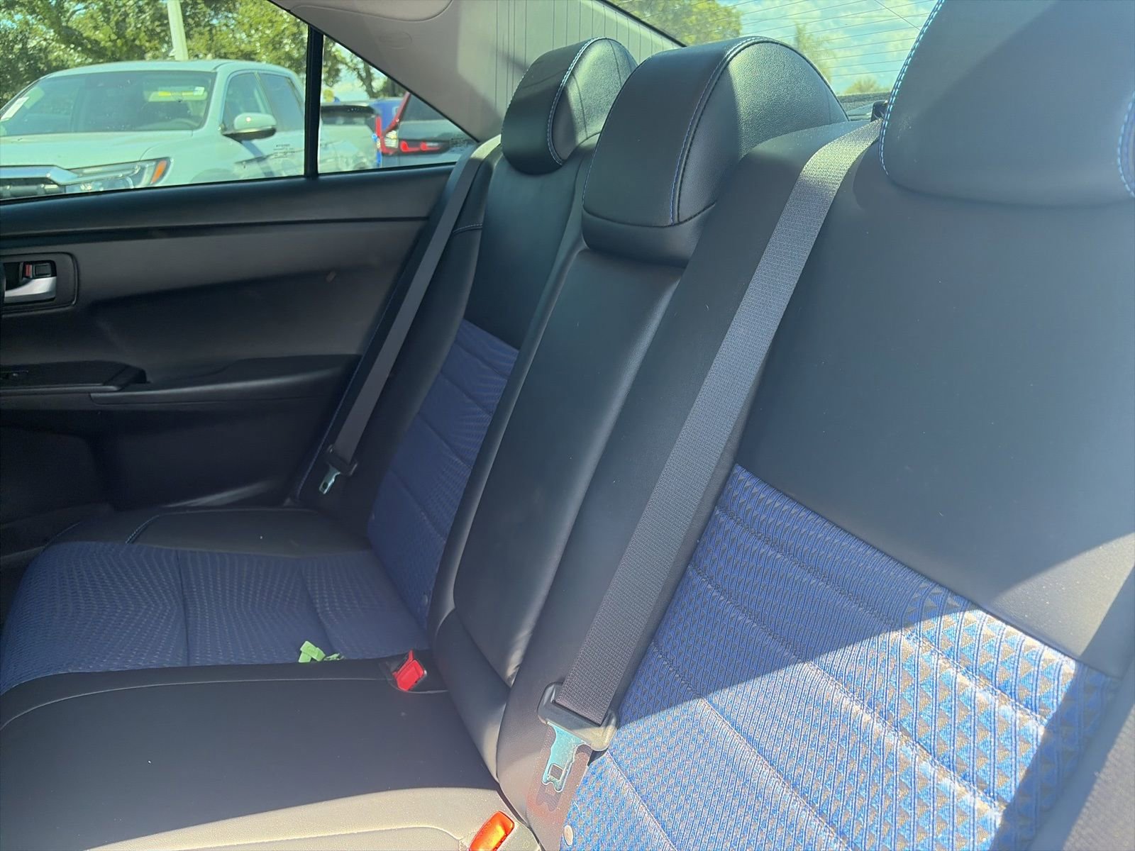 Used 2016 Toyota Camry SE FWD image 9