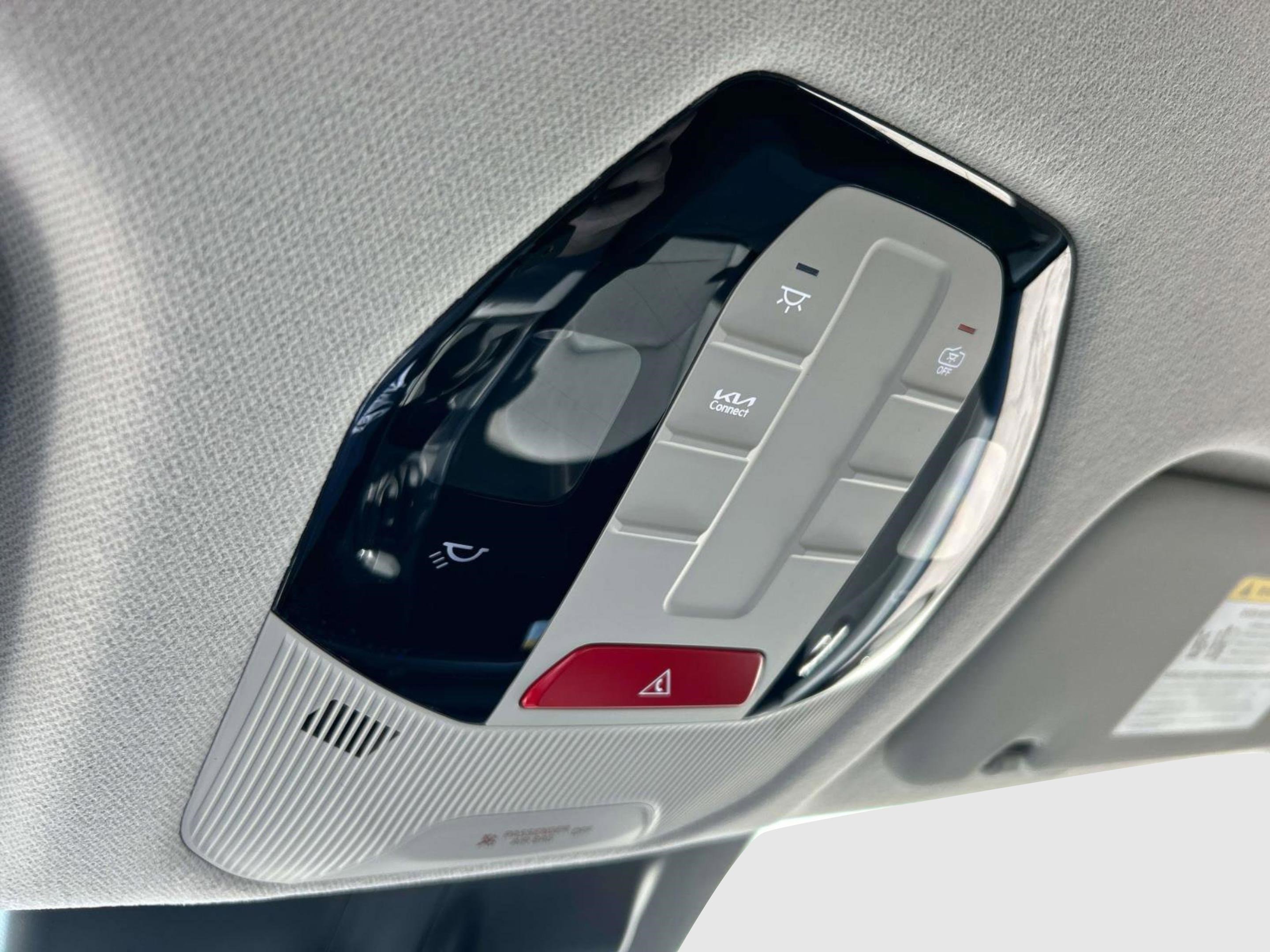 New 2025 Kia K4 LXS image 28