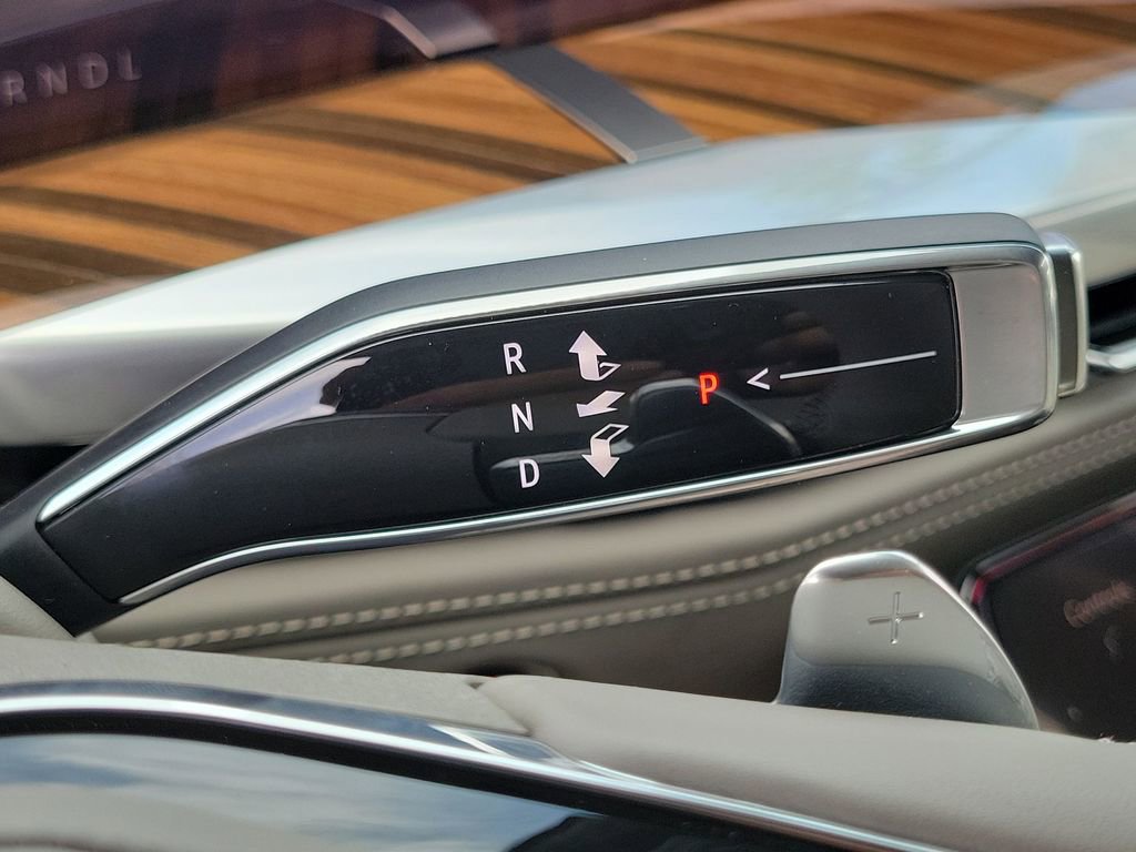 Used 2026 Cadillac Escalade Platinum Sport w/ LPO, ONYX Package image 15