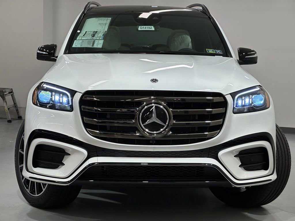 New 2025 Mercedes-Benz GLS 580 4MATIC image 3