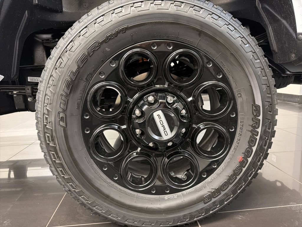 New 2026 Ford F250 Lariat w/ Black Appearance Package AWD/4WD image 7