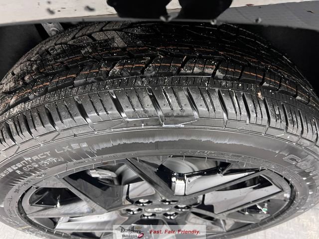 New 2026 Chevrolet Traverse RS w/ LPO, Floor Liner Package image 15