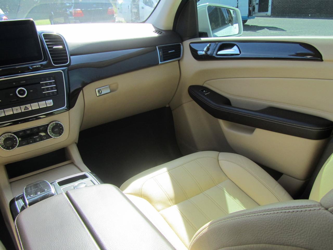 Used 2016 Mercedes-Benz GLE 350 w/ Premium Package image 14