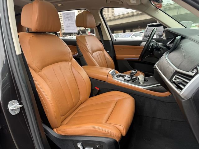 Used 2020 BMW X7 xDrive40i w/ Cold Weather Package image 12