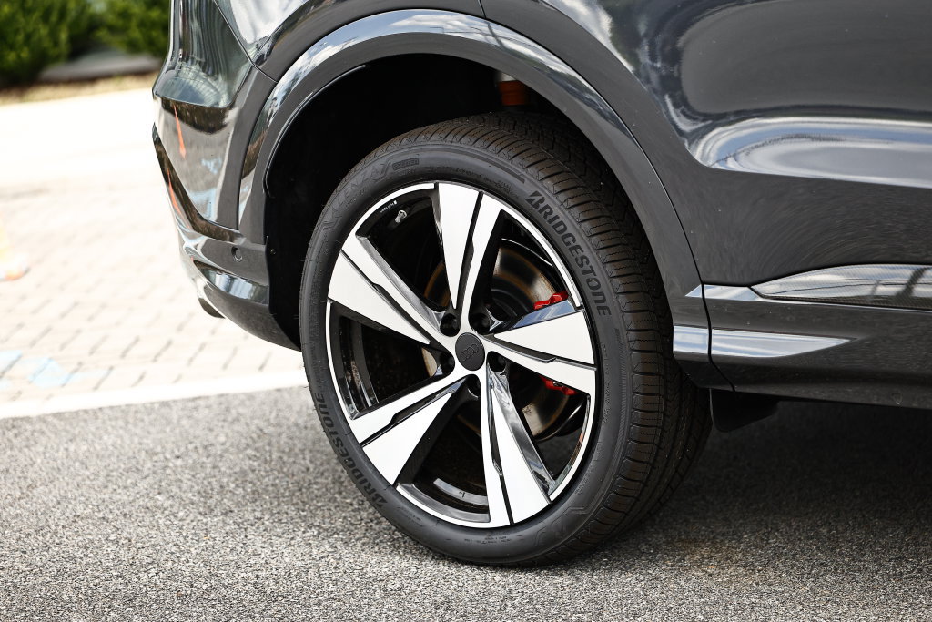 New 2026 Audi SQ5 Prestige AWD/4WD image 6