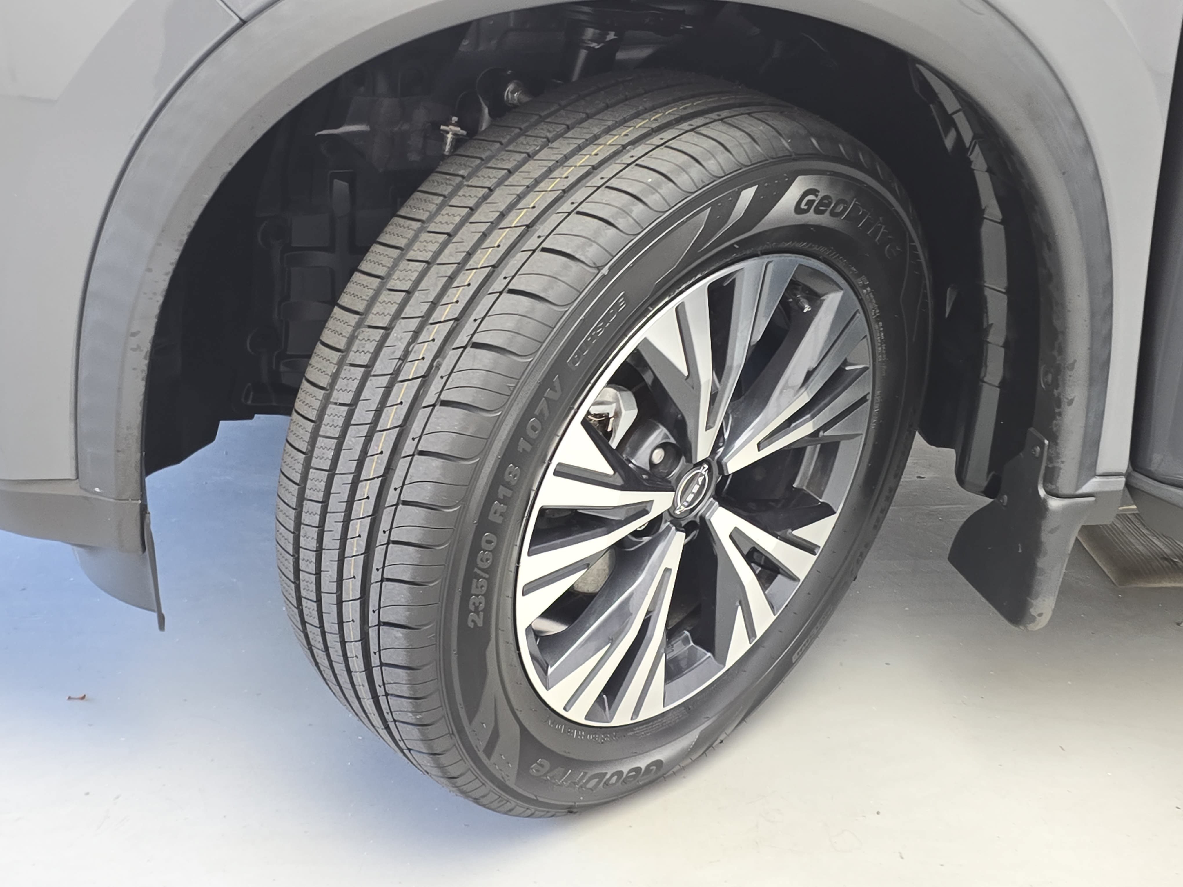 Certified 2023 Nissan Rogue SV FWD image 30