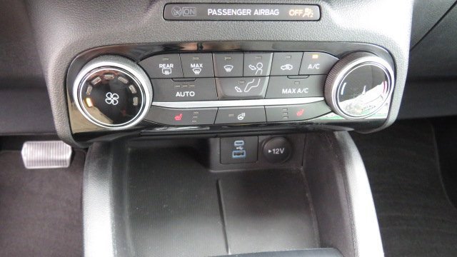 Certified 2022 Ford Escape SE w/ Cold Weather Package image 14