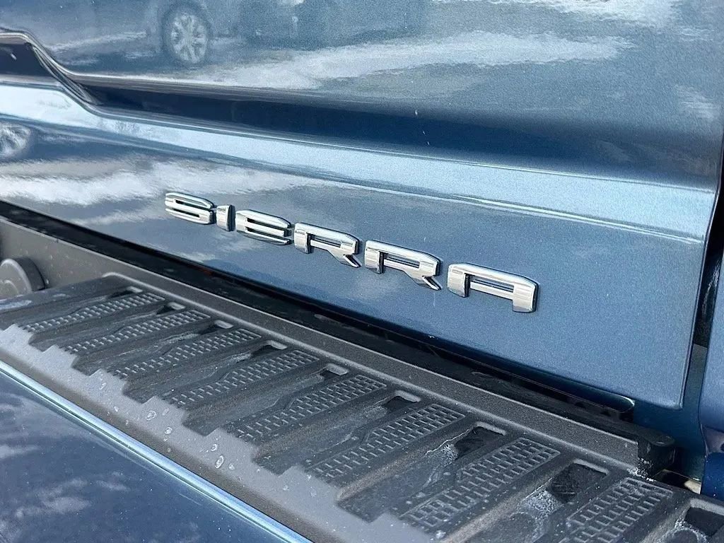 New 2026 GMC Sierra 3500 Denali w/ LPO, Black Badging Package image 11