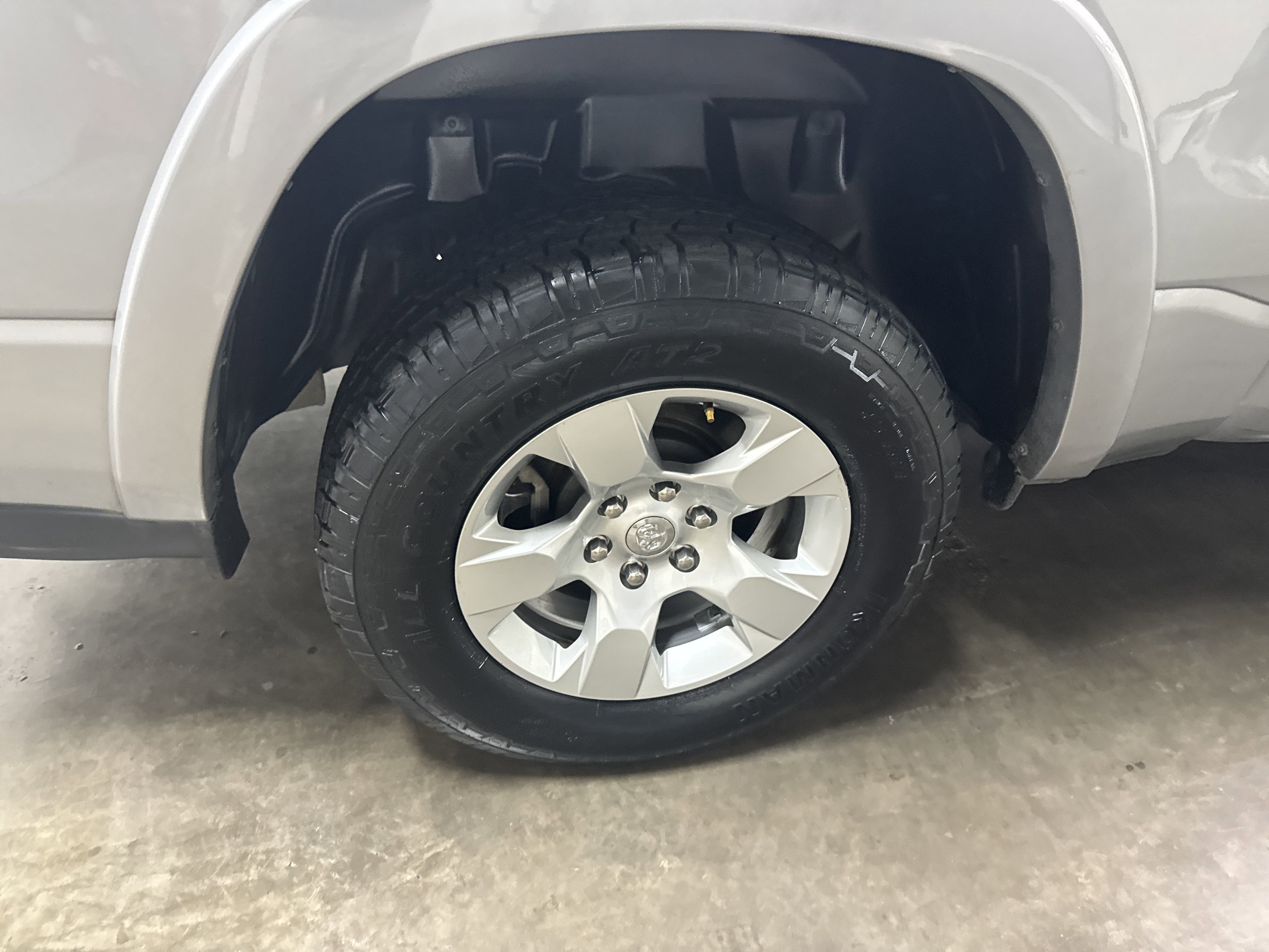Used 2025 RAM 1500 Big Horn AWD/4WD image 32