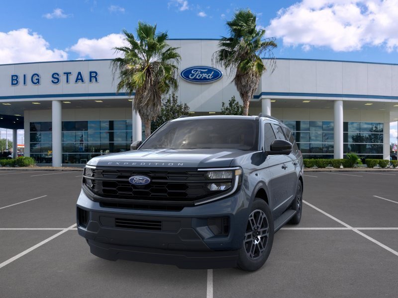 New 2026 Ford Expedition Active RWD video 2