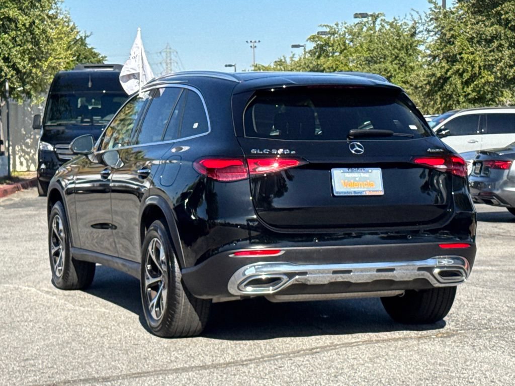 Used 2025 Mercedes-Benz GLC 350e 4MATIC image 11