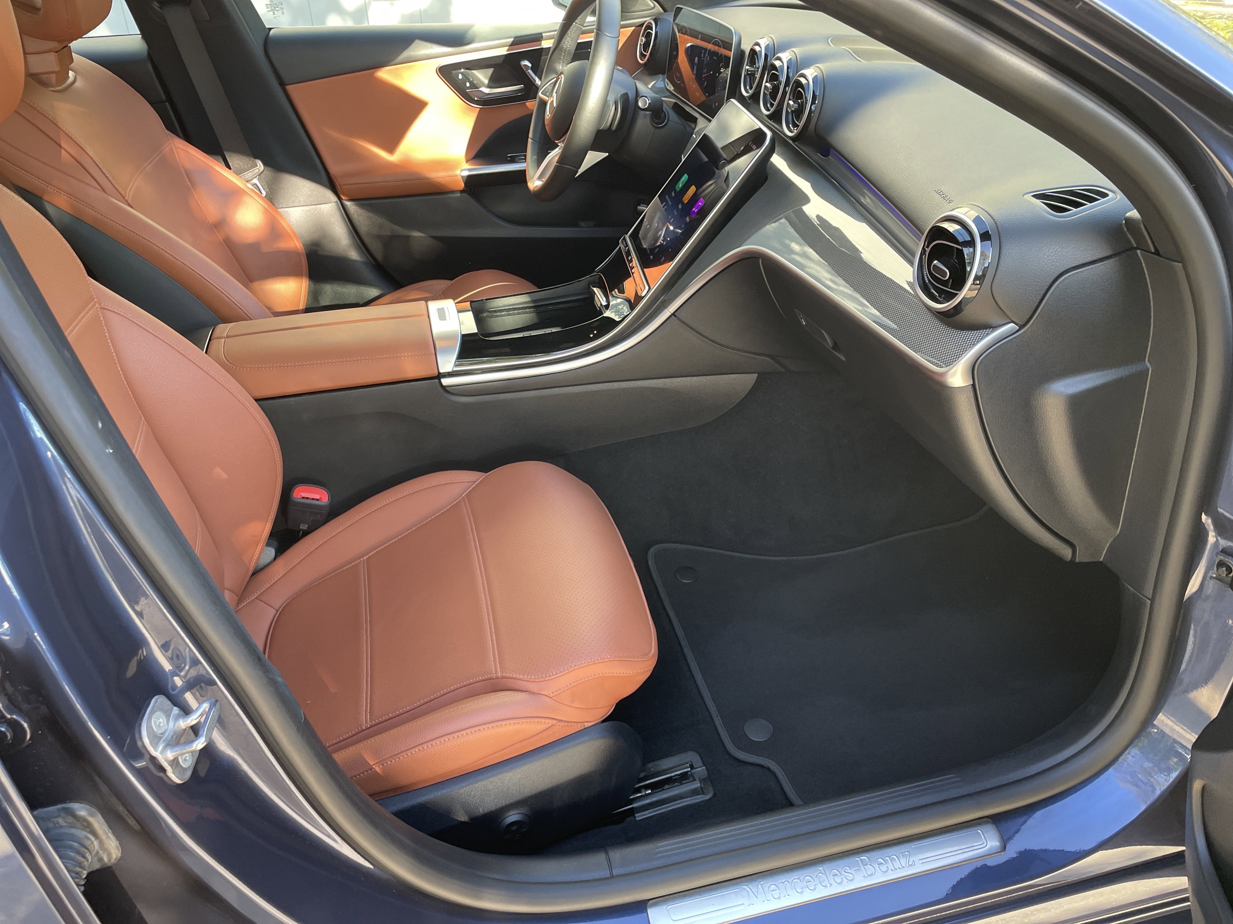Used 2025 Mercedes-Benz C 300 Sedan image 48